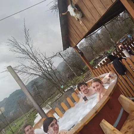 Guest house In Guest - Idylic Family Sejour With Hottube In Land